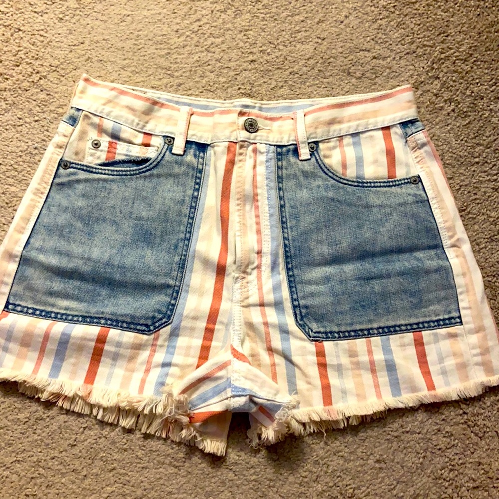 American Eagle Mom Short